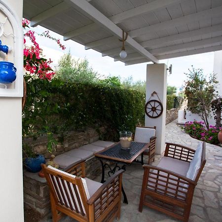 Guesthouse Perdikouli Alikí Buitenkant foto